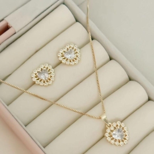 CJ COR CRAV E PT LUZ