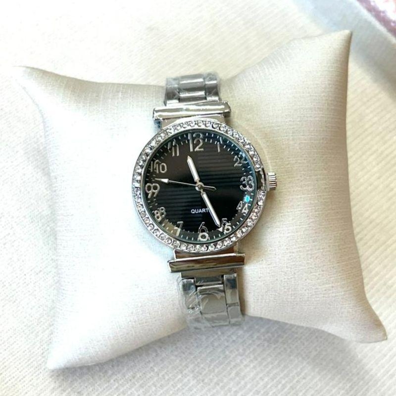 RELOGIO PRATA F PRETO STRAS